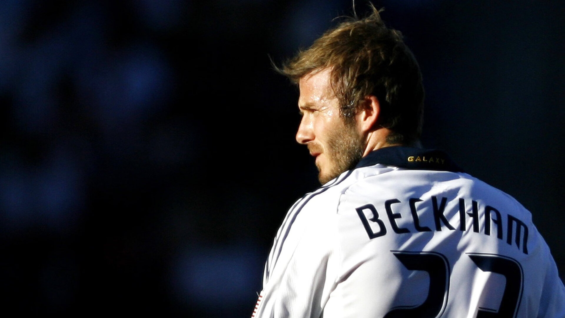 赛场烽火,广厦强势晋级,英格拉姆点燃全场