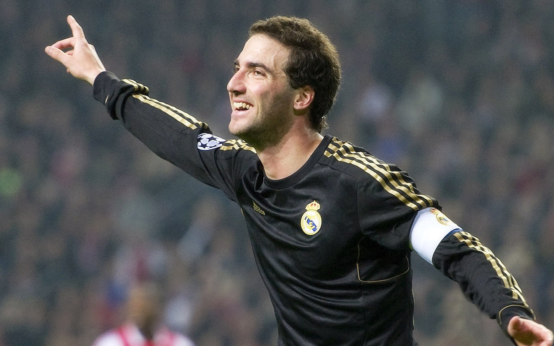 许昕神球惊艳四座，中国队轻取瑞典队展王者风范